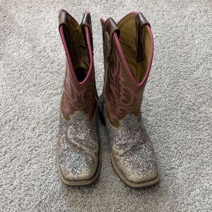 Smoky Mountain Boots Tan Leather Boot Interior with Pink Trim